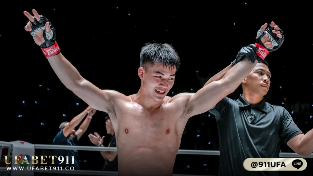 ศึก ONE LUMPINEE ‘แรมโบ้เล็ก’ ปะทะเดือด ‘โซเนอร์’ ชนะใสๆ